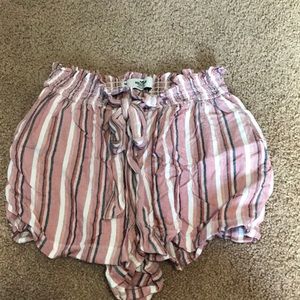 Size medium Hollister shorts